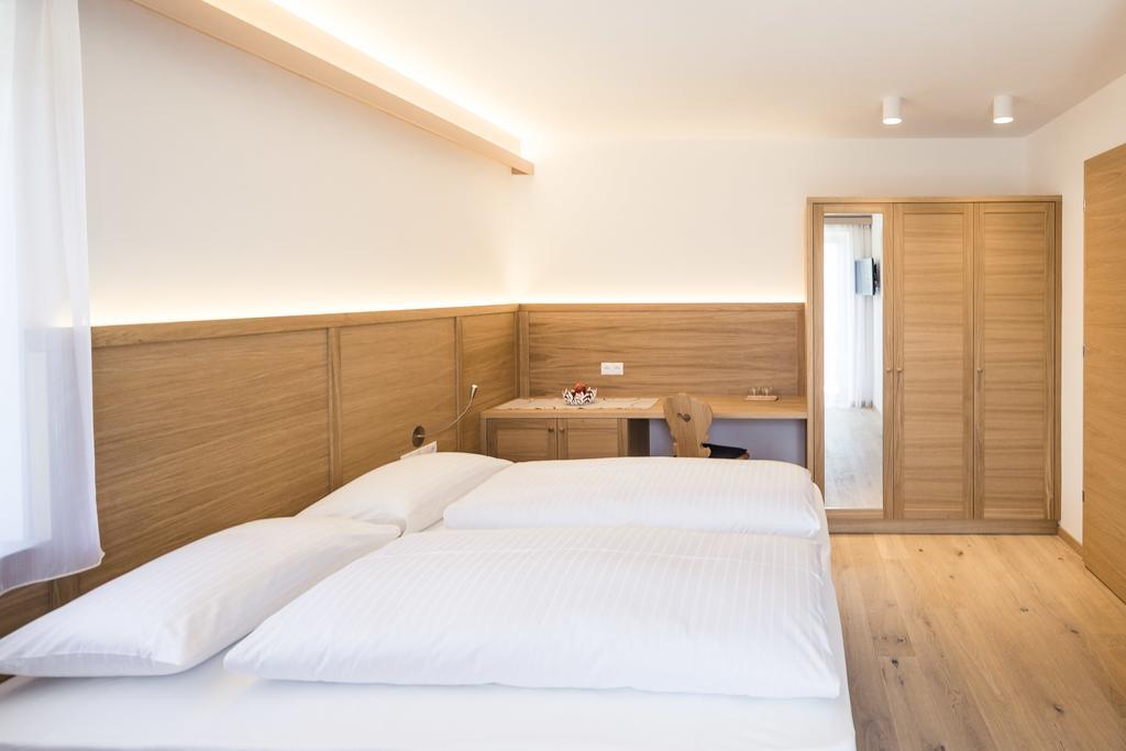 B&B Boutiquehotel Clara Bruneck Exteriör bild